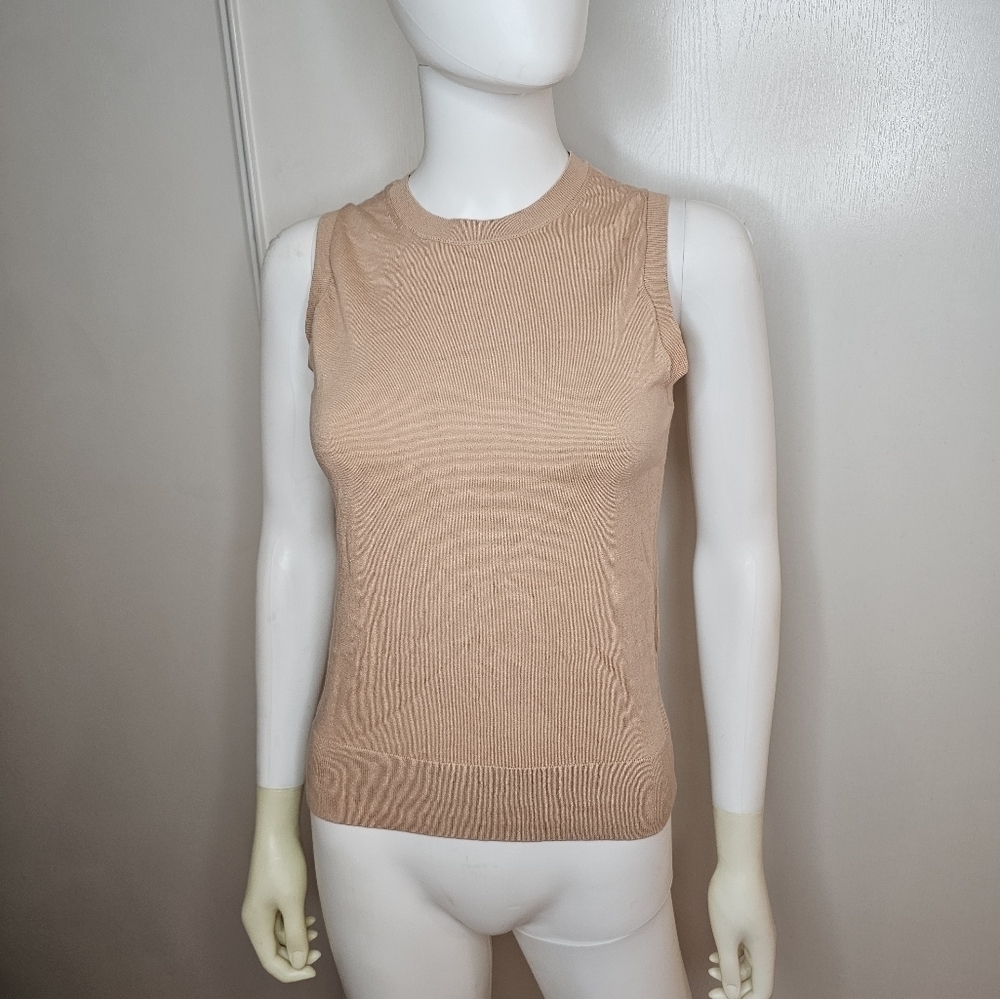 Womens Banana Republic Sweater XSmall Plush Pink Sleeveless Pullover